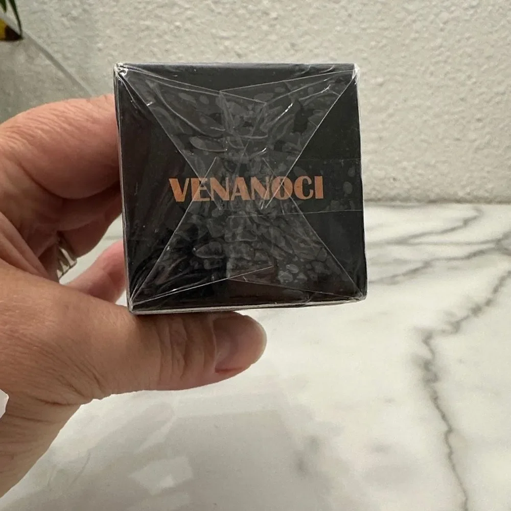 Venanoci Black Rice Water Spray‎